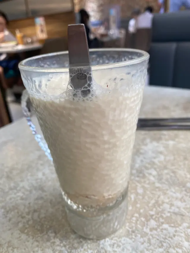 唔係間間餐廳都有杏仁霜