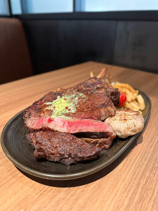 乾式熟成黑安格斯肉眼扒 (600g)