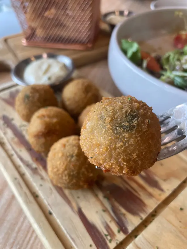 自家制意式風味炸意大利飯波