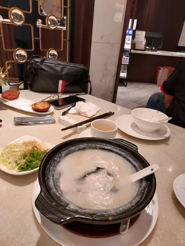 生菜鱼腩粥