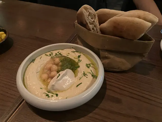 Hummus