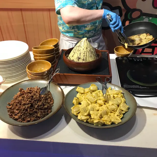 芝士菠菜牛肝菌意大利雲吞