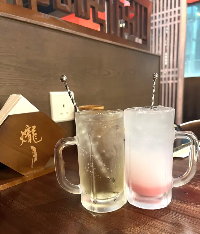 巨蜂乳酸梳打, 青檸梳打,