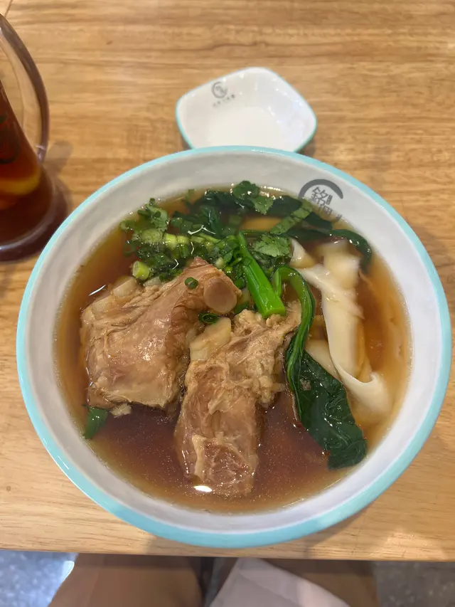 豬軟骨刀削麵