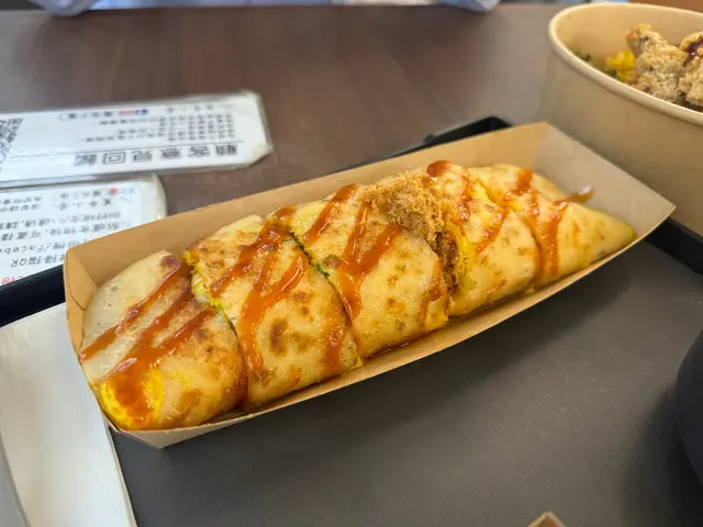 芝士火腿肉鬆蛋餅