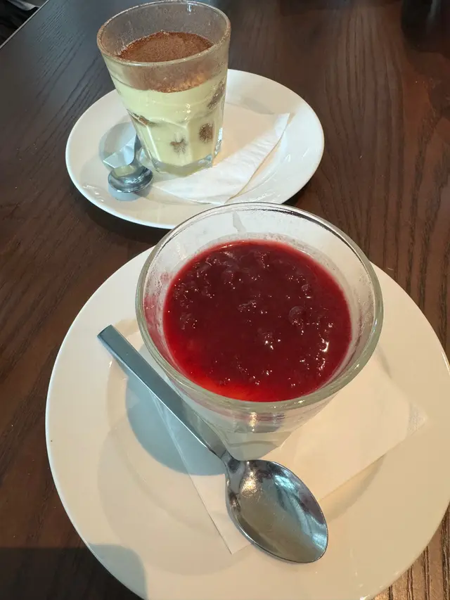 Panna  Cotta  Raspberry  coulis