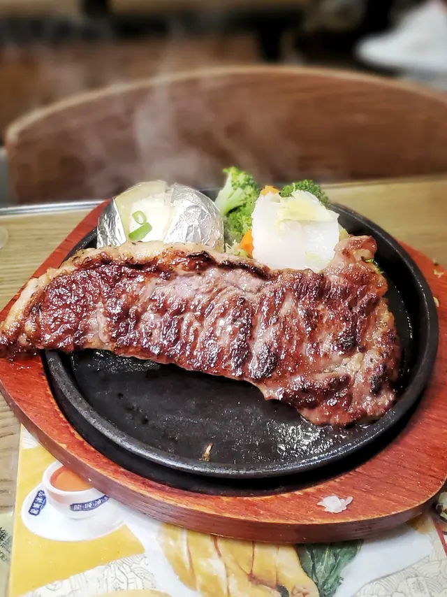 鐵板西冷牛扒