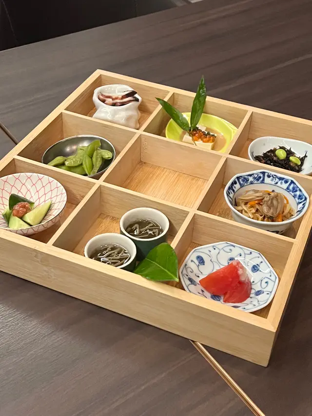 珍味先付八方