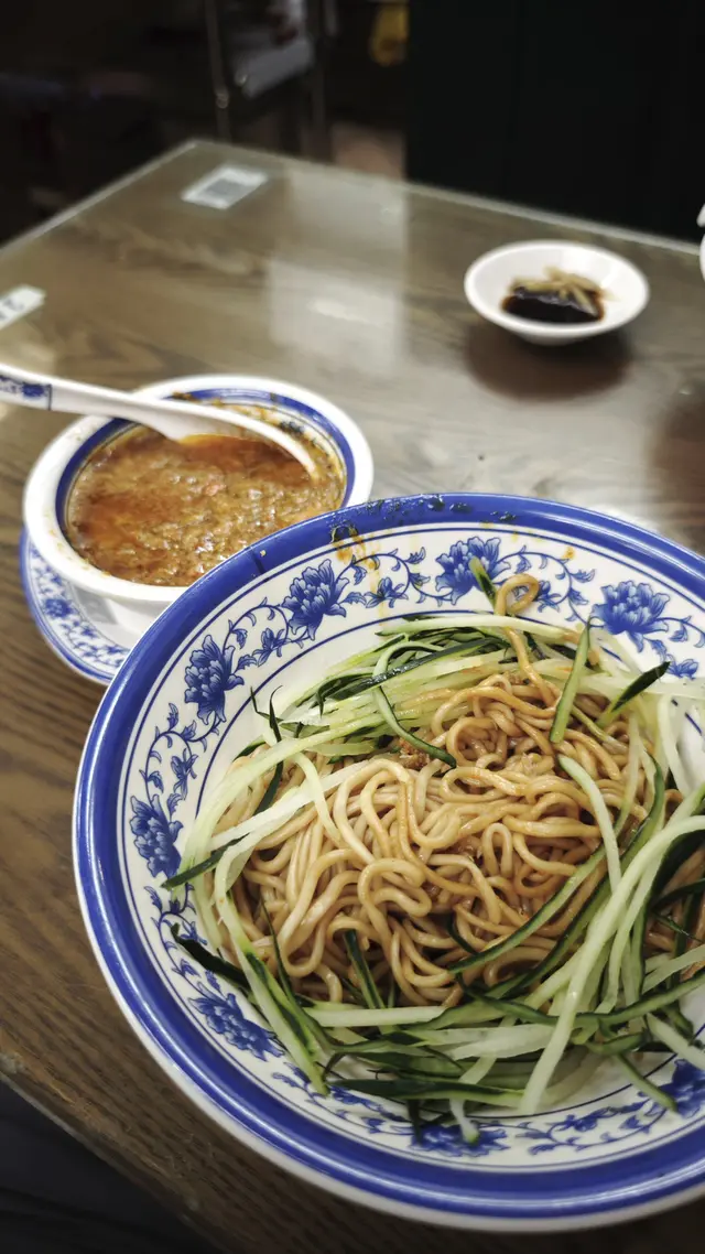 蟹黃拌麵