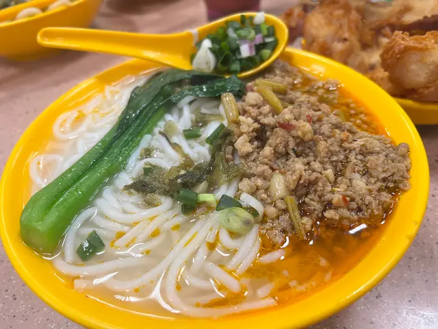 炸醬米線
