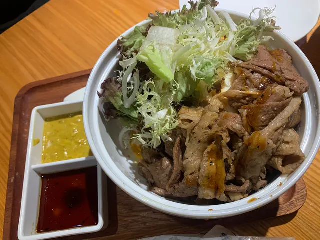 蓋仔安格斯牛魔王蛋撈飯