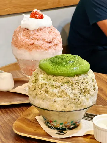 抺茶泡沫焙茶冰