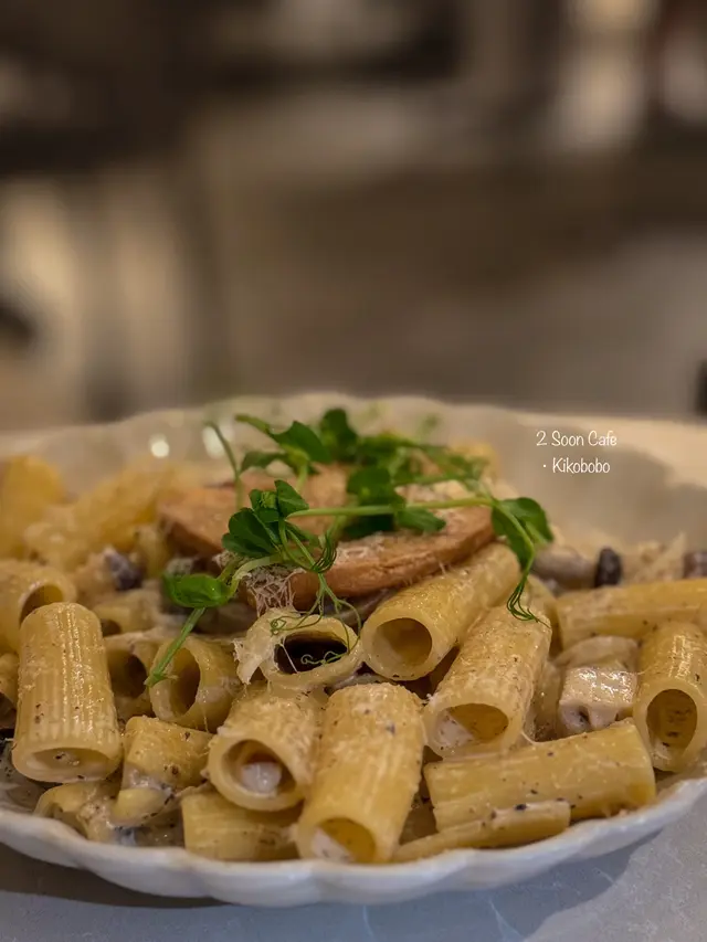 黑松露芝士雜菌忌廉通粉