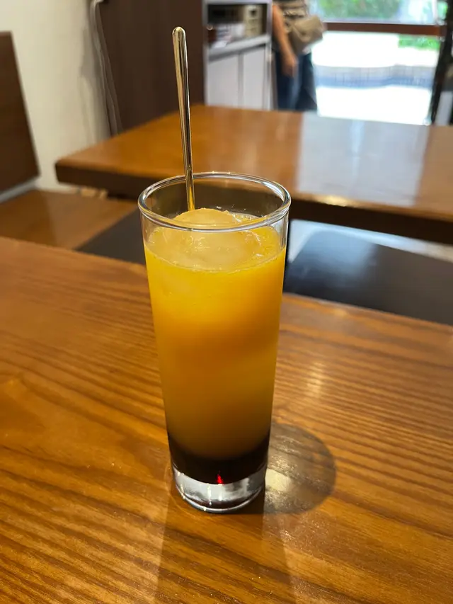 cassis orange