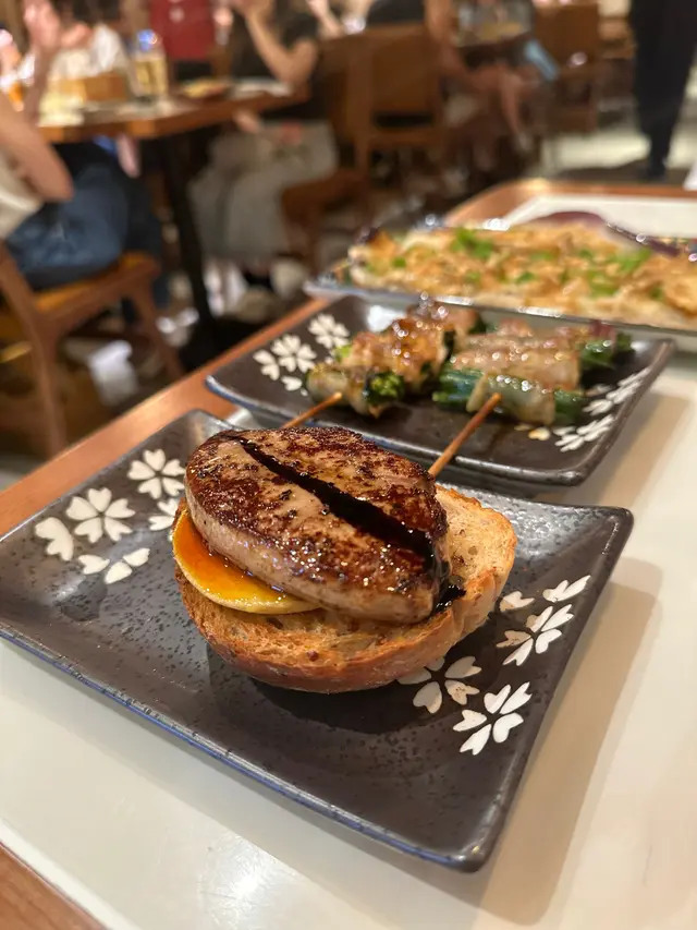 焦糖青蘋果鵝肝多士