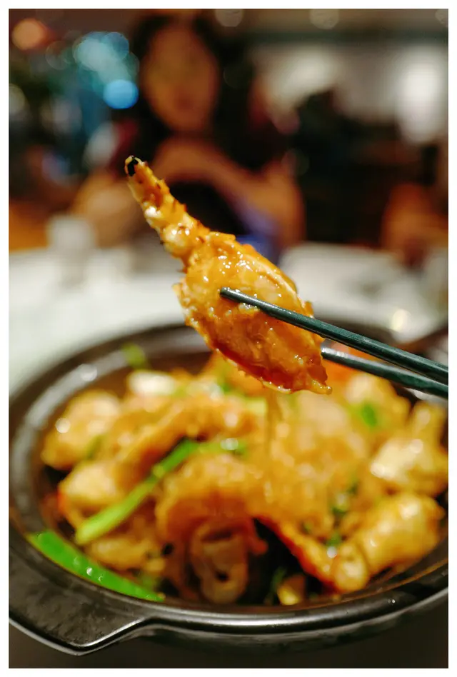 薑蔥粉絲焗珊瑚蟹