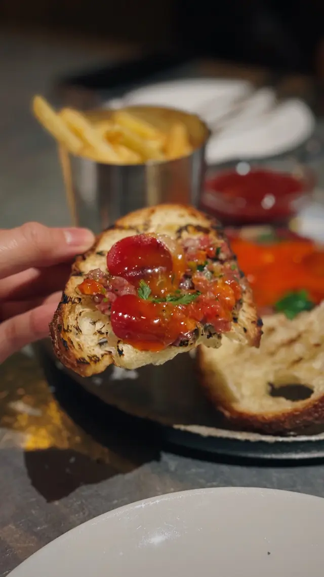 Beef Steak Tartare with Fries 