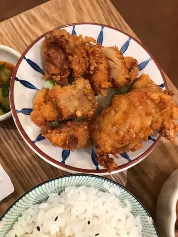 招牌腐乳盐酥鸡