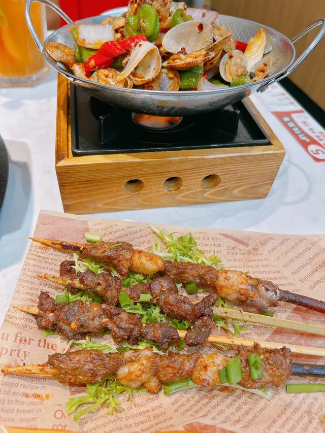 至尊紅柳羊肉串、黑椒牛柳串