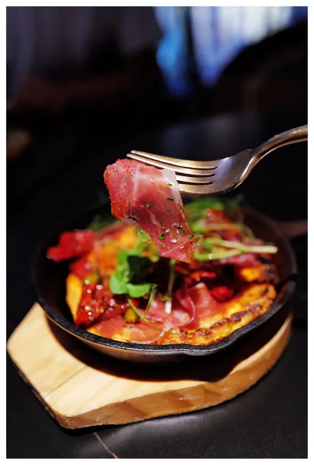 風乾火腿開心果西班牙蛋餅