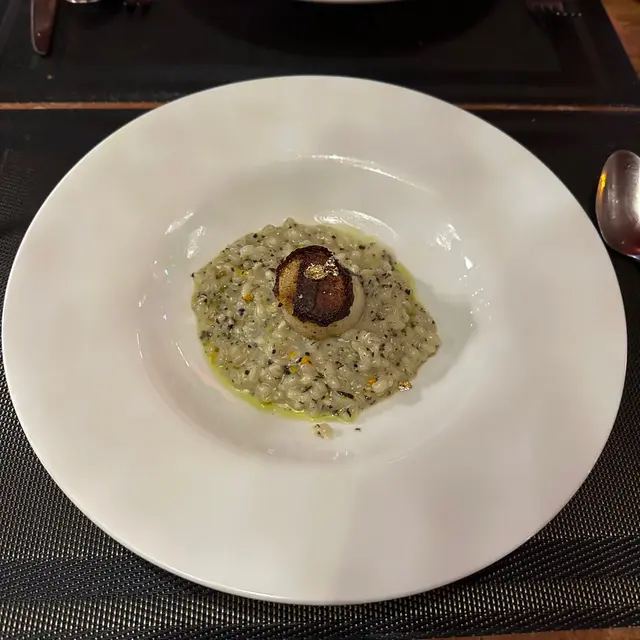 黑松露忌廉半熟帶子薏米飯