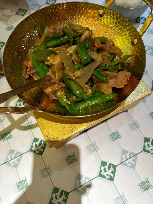 鮑魚辣椒炒肉