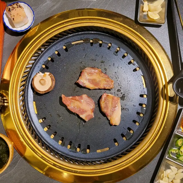 熟成西班牙黑毛豬梅頭肉