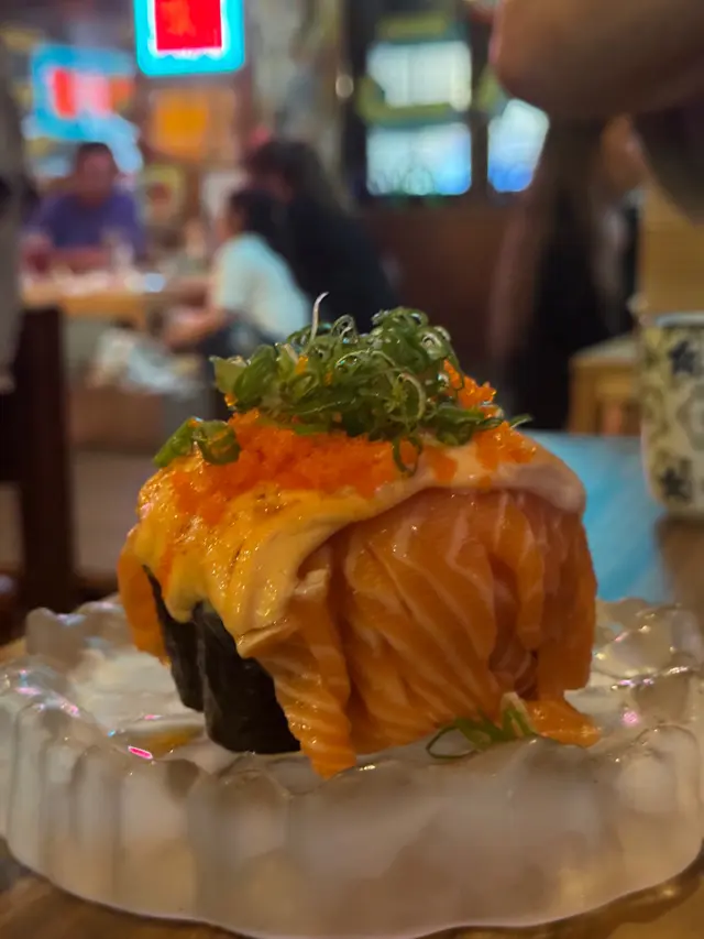 三文魚層層疊