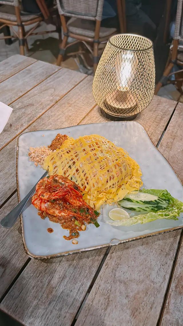 皇宮大蝦蛋網炒金邊粉