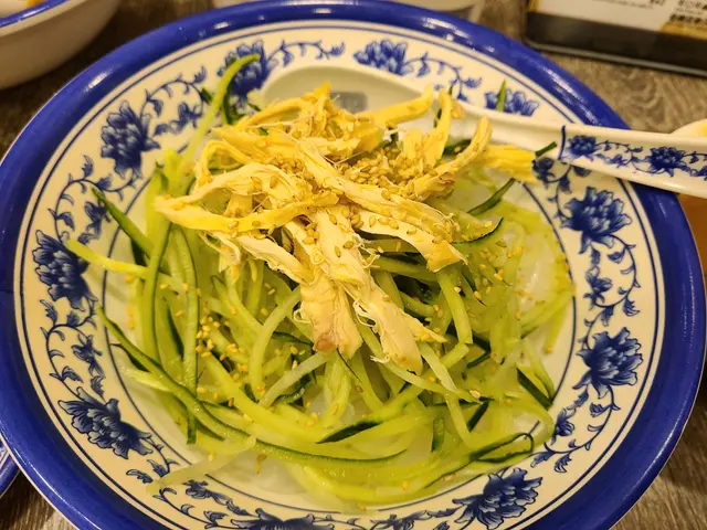 麻醬手撕雞絲粉皮