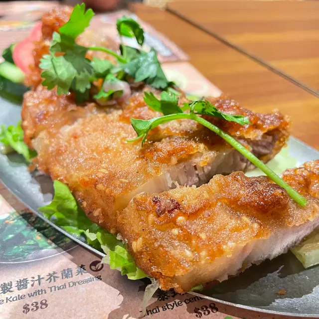 黃金炸豬腩