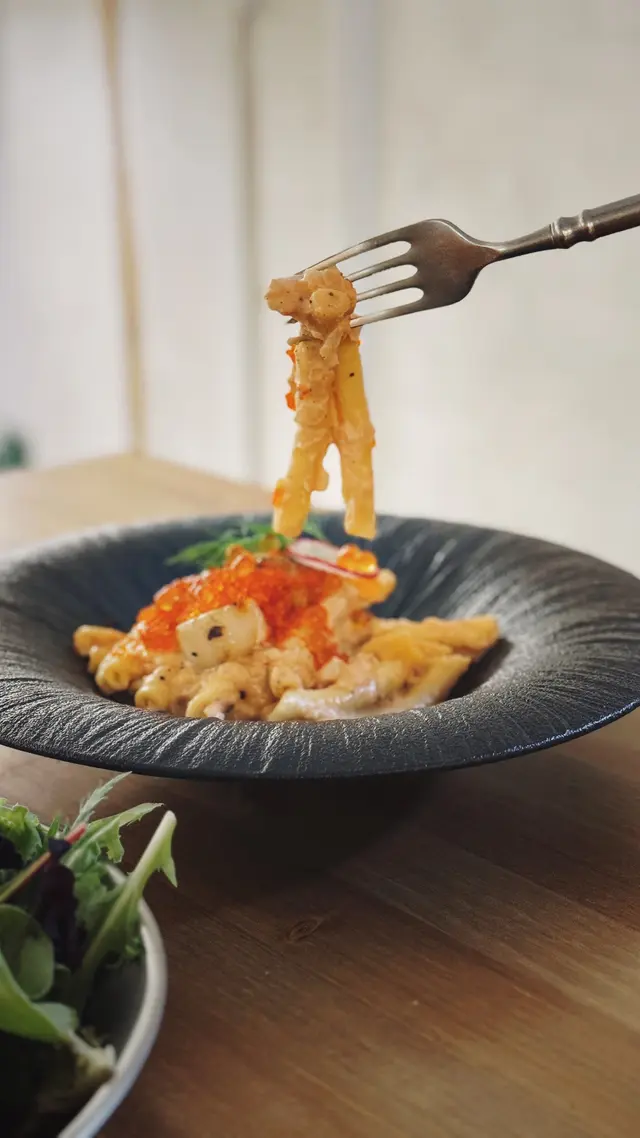 刺身帶子三文魚籽明太籽手捲粉