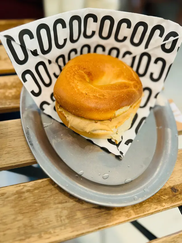 意大利日曬蕃茄忌廉芝士抹醬Bagel