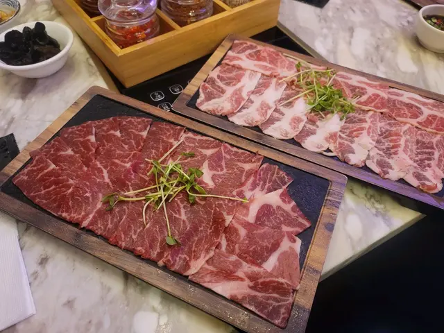 手切牛頸脊，西班牙伊比利亞黑毛豬