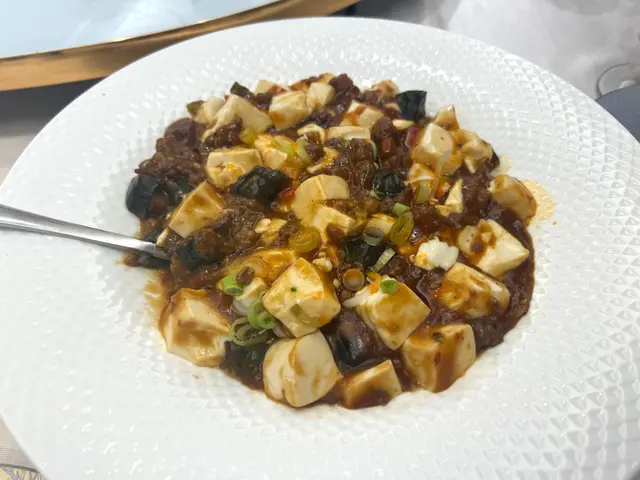 皮蛋安格斯牛崧麻婆豆腐