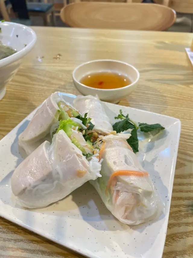 扎肉米紙卷