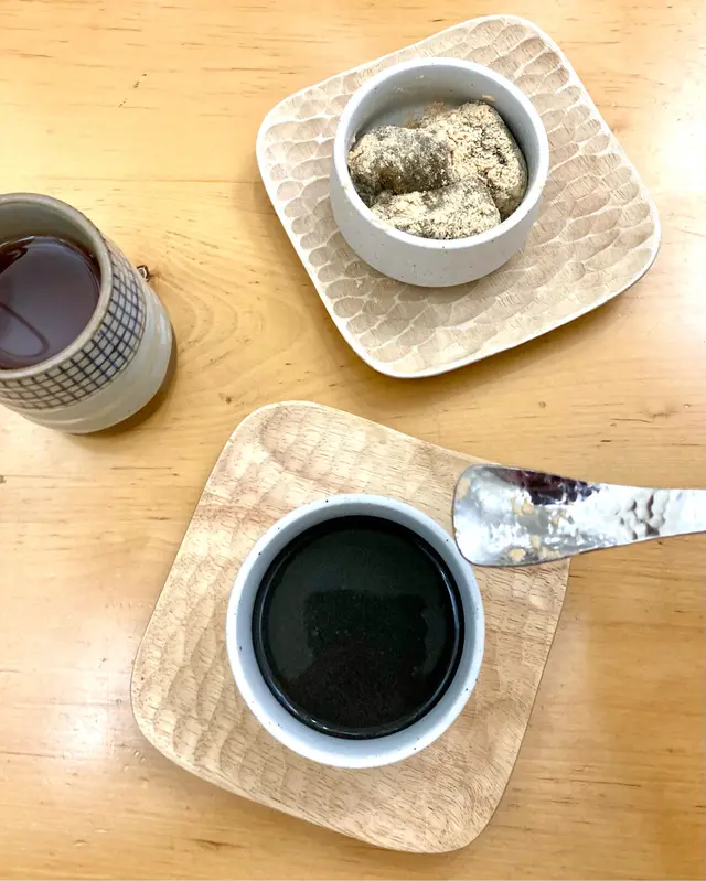 甜品（芝麻味布丁）