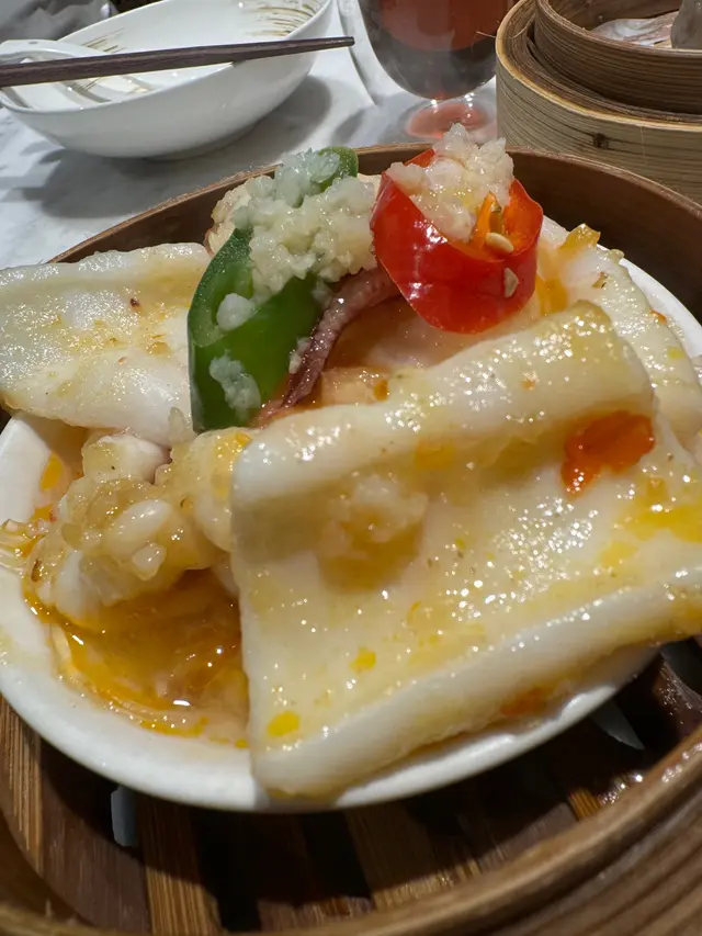 蒜蓉粉絲蒸鮮魷