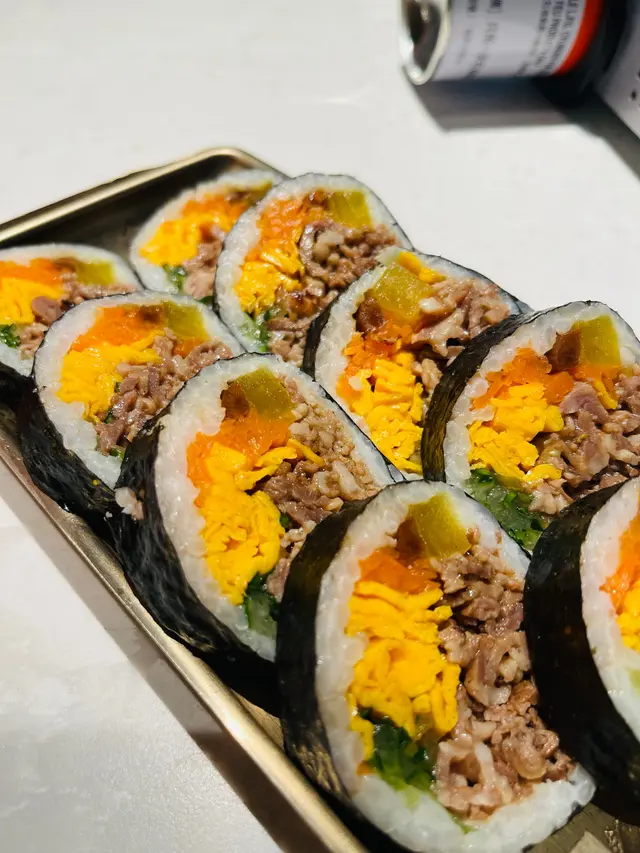 牛肉紫菜包飯