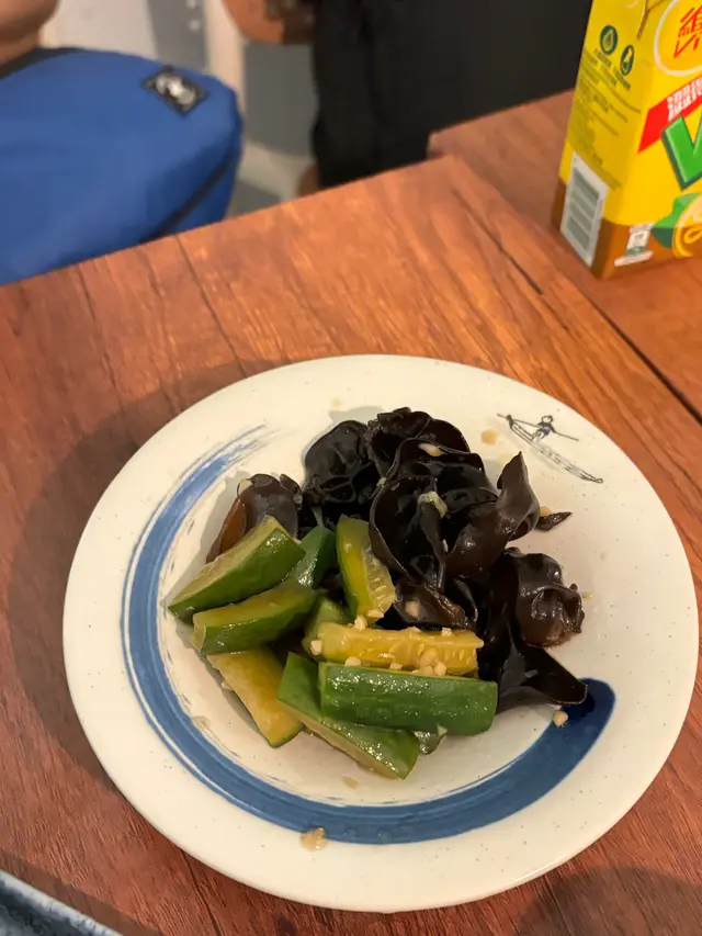 🐷蒜泥青瓜拼雲耳