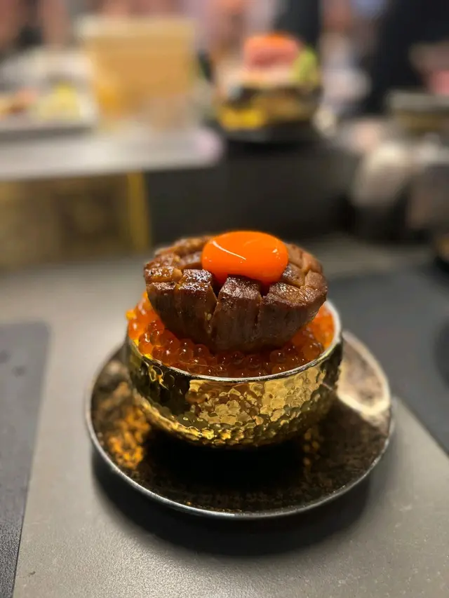 戀丼月見特厚燒牛舌三文魚籽