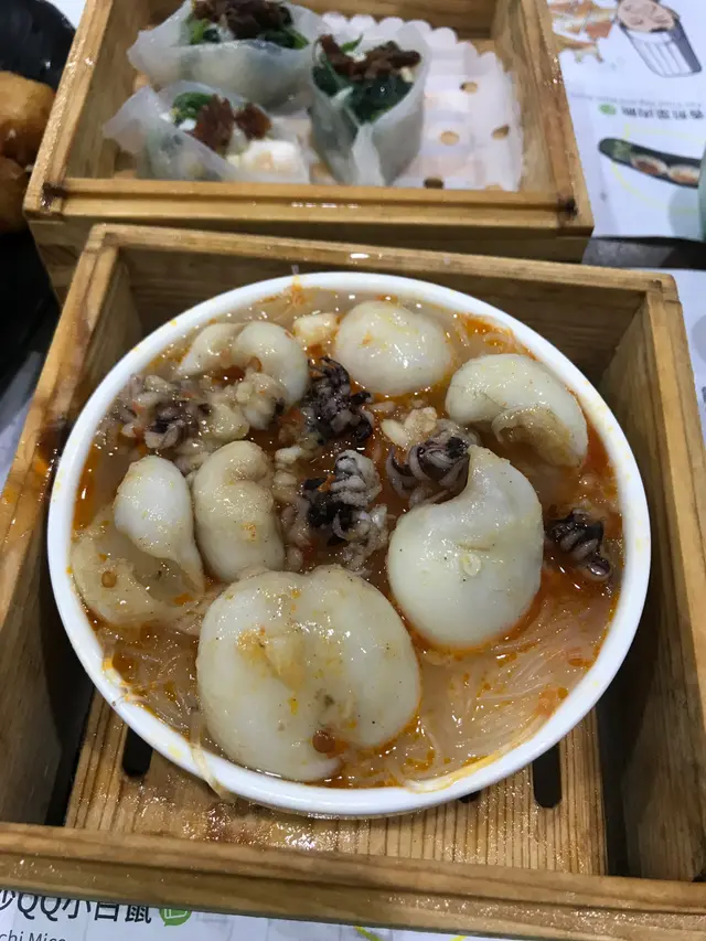 蒜蓉粉絲蒸墨魚仔