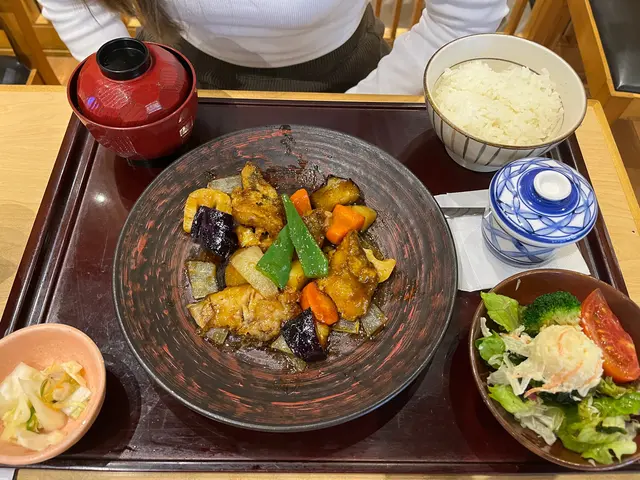 黑醋鱈魚野菜（定食）