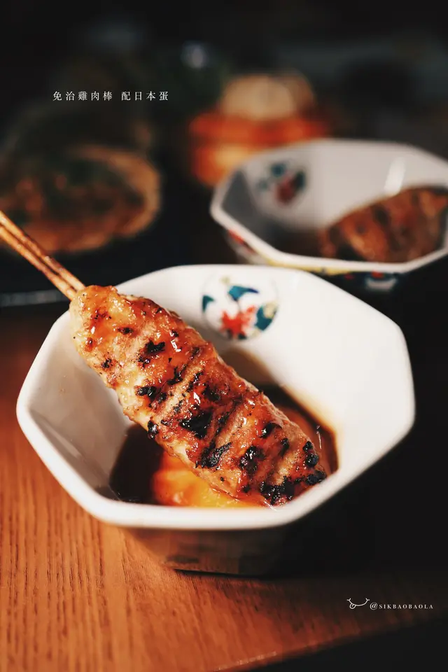 免治雞肉棒配日本蛋