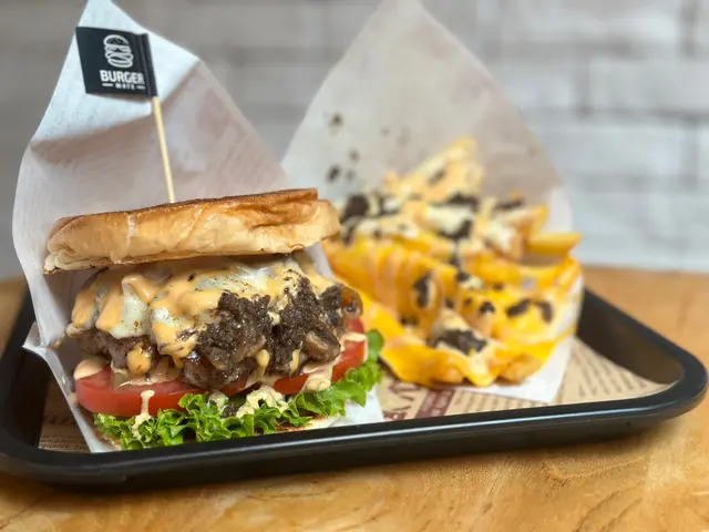 黑松露蘑菇安格斯牛漢堡