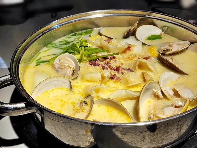 冬瓜瑤柱花甲濃湯雞煲