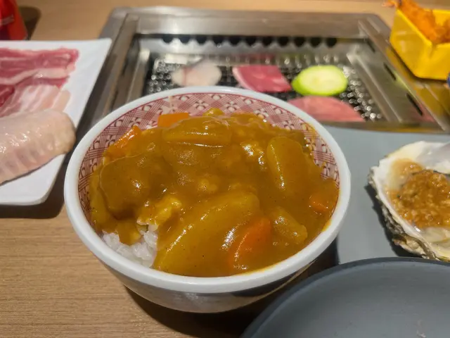 日式咖喱飯,我真係唔會蝕俾佢,用珍珠米點都嗌一碗,好食,相信我女都會食,因為唔辣👍🏻