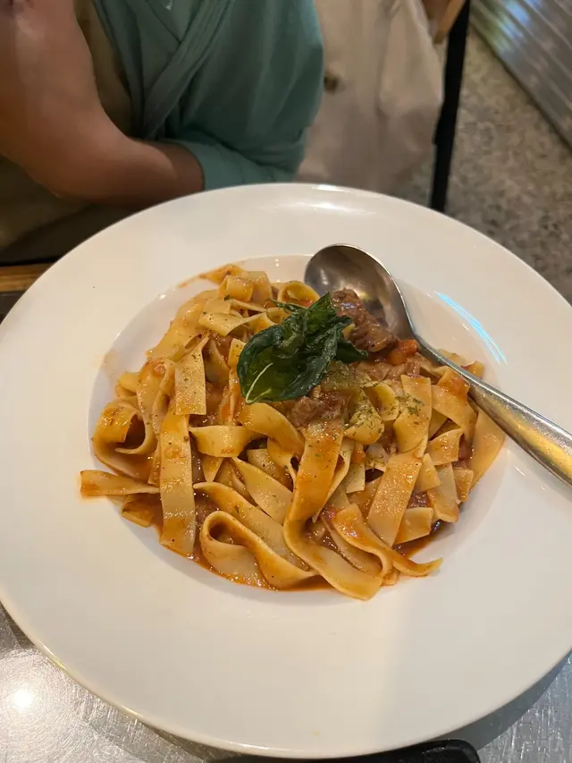 beef cheek with egg fettuccine