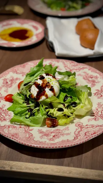 布拉塔芝士沙律