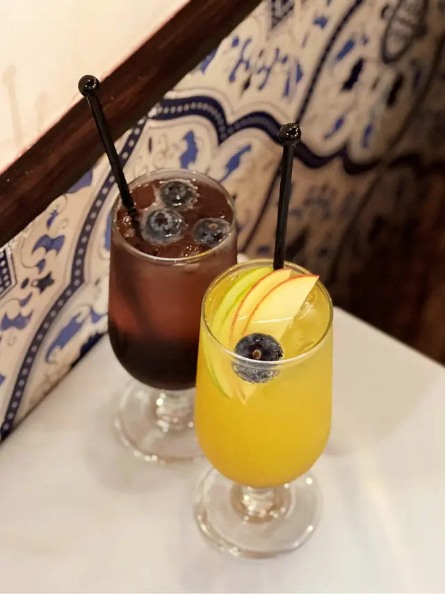 Blueberry Cooler & Alma Fruit Punch